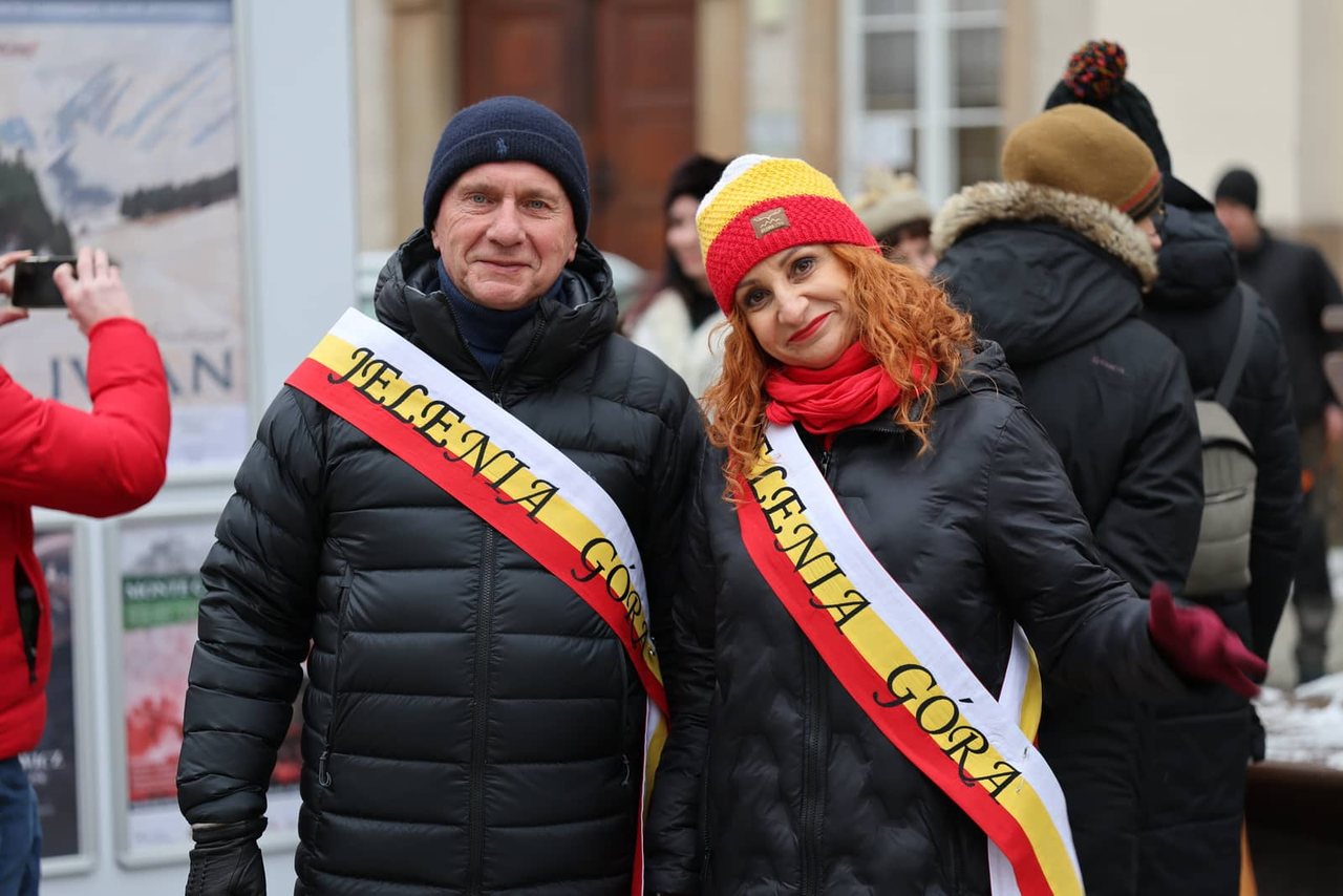 Maturzyści tańczyli poloneza
