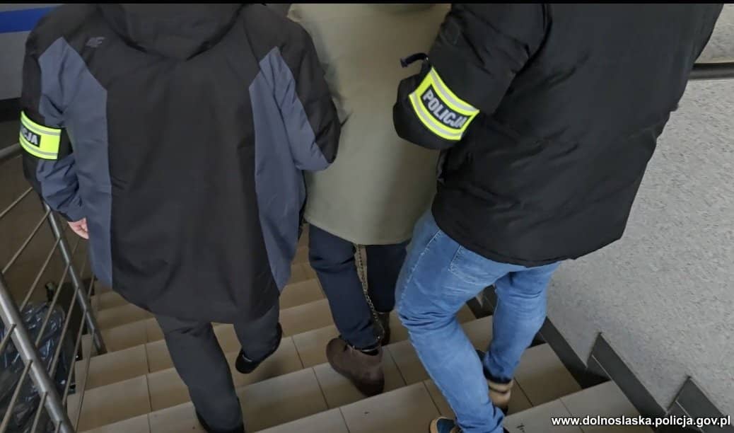 Prawie zatłukł znajomego młotkiem
