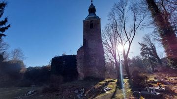 Nowy Kościół – ruiny, które wciąż opowiadają