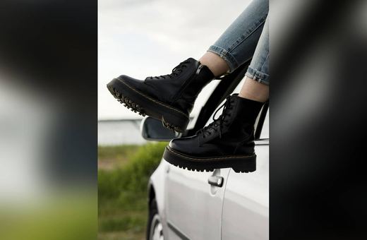 Ludzie kupili mniej butów w 2025