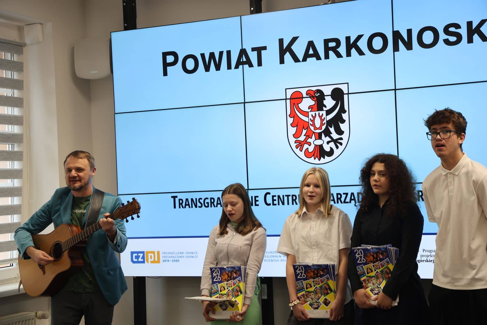 Świąteczne nuty i pierniczki na sesji Rady Powiatu