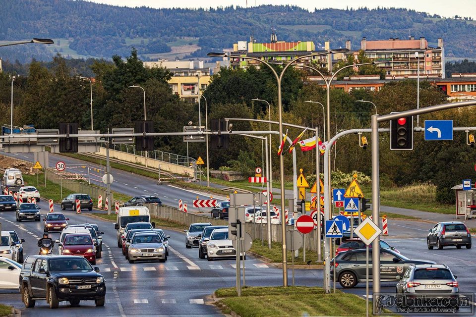 Roboty drogowe na krzyżówce