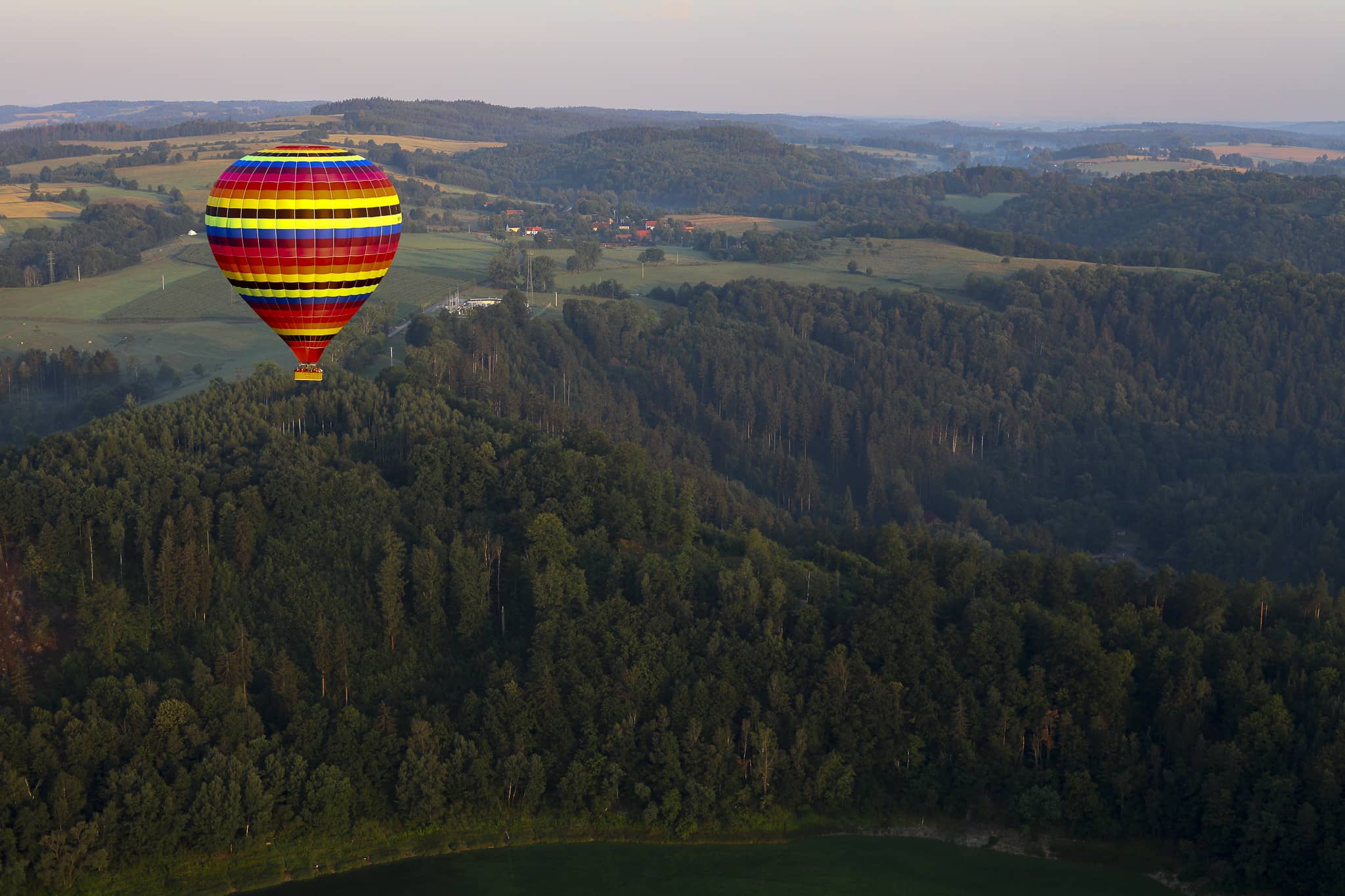 Balonem nad Jelenią Górą – cisza, wiatr i najlepsze widoki