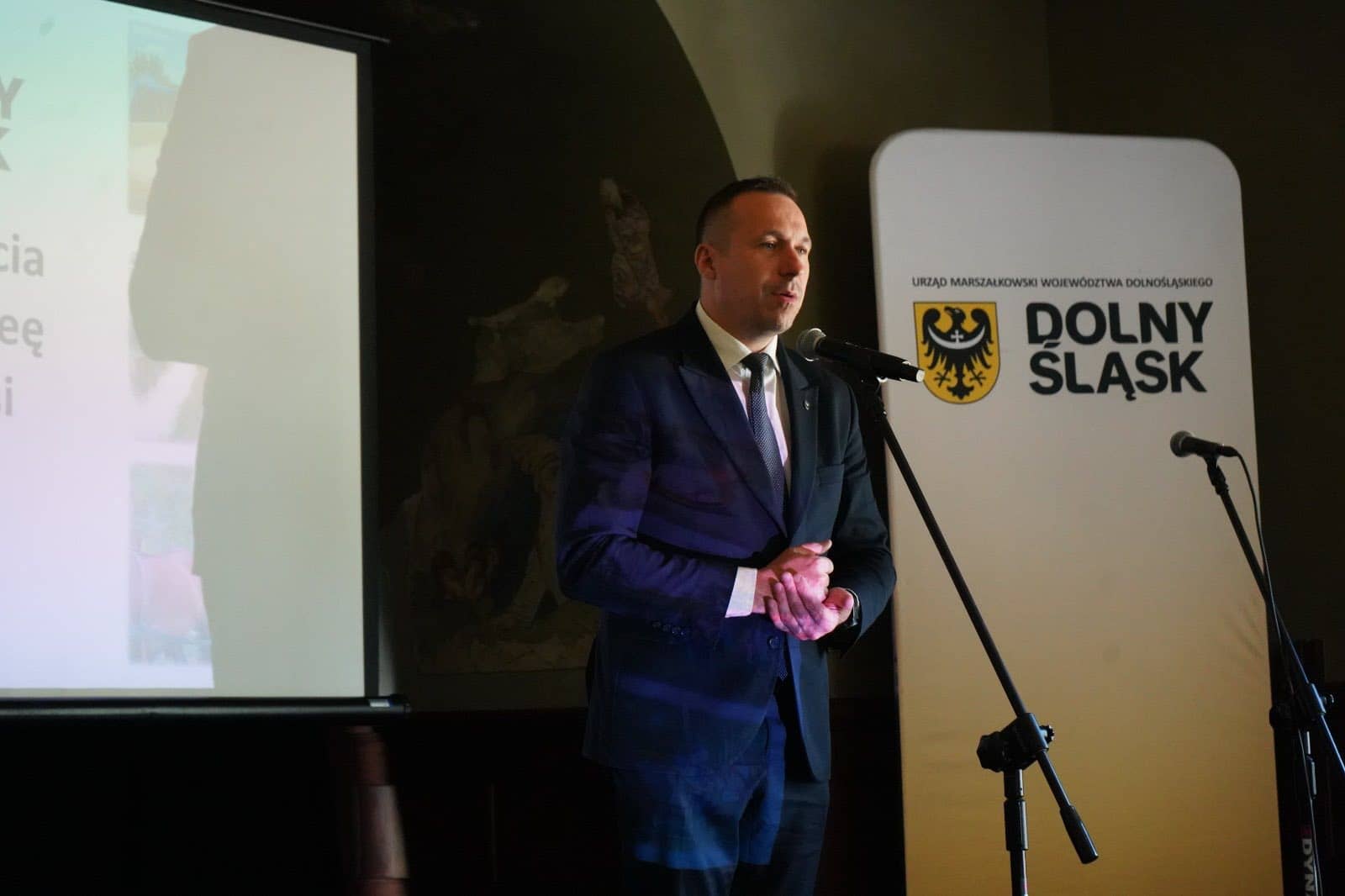 Wręczenie promes na „Przedsięwzięcia promujące ideę odnowy wsi”