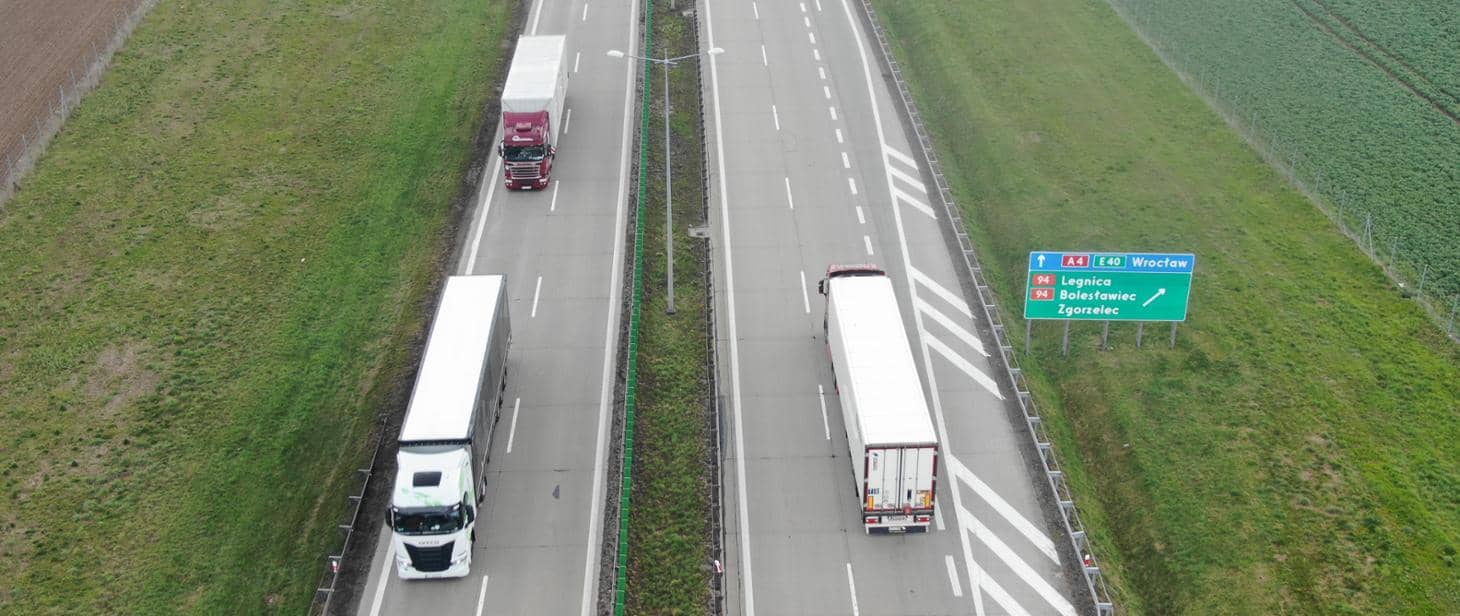 Trzy pasy na A4 coraz bliżej