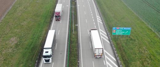 Trzy pasy na A4 coraz bliżej