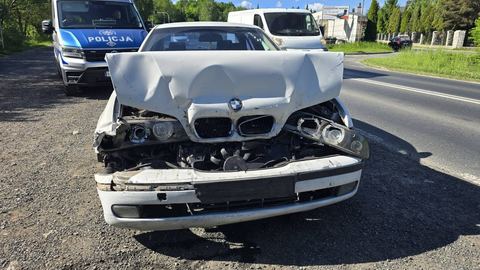 Kolizja na Sudeckiej przy wylocie na Karpacz