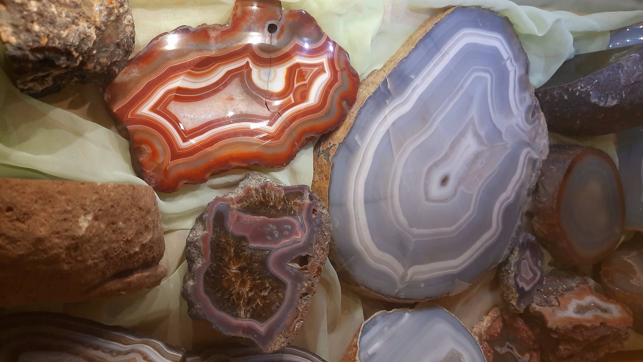 Wystawa w Stacji Orle "Magiczny Świat Szkła, Przyrody i Minerałów"