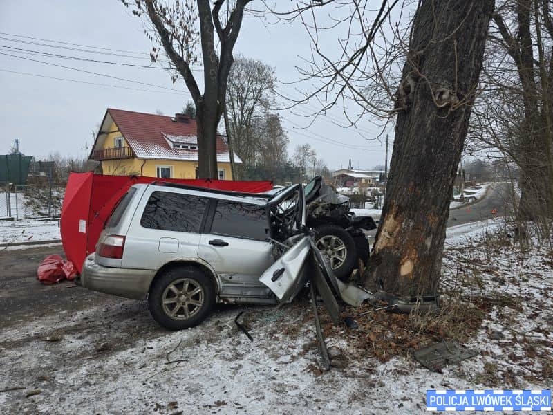 Makabryczny wypadek, kierowca nie przeżył