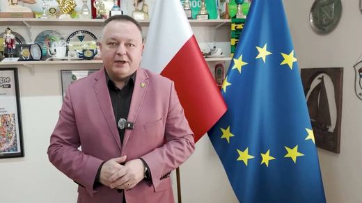 Życzenia składa wójt Gminy Mysłakowice – Michał Orman