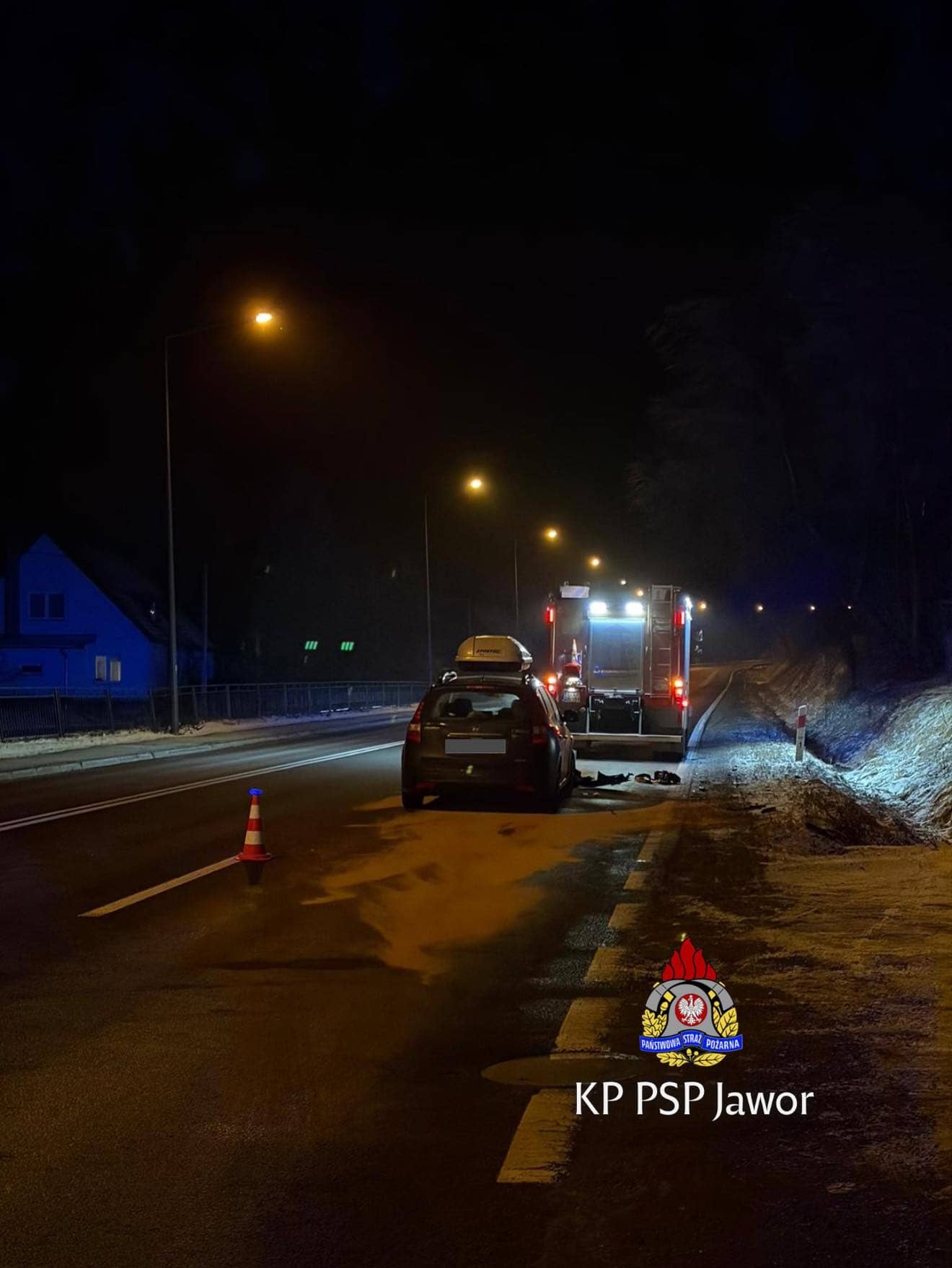 Awaria ciężarówki doprowadziła do kolizji