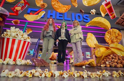 Popcorn głośniejszy niż film – seans w Heliosie Jelenia Góra z chrupaniem w tle