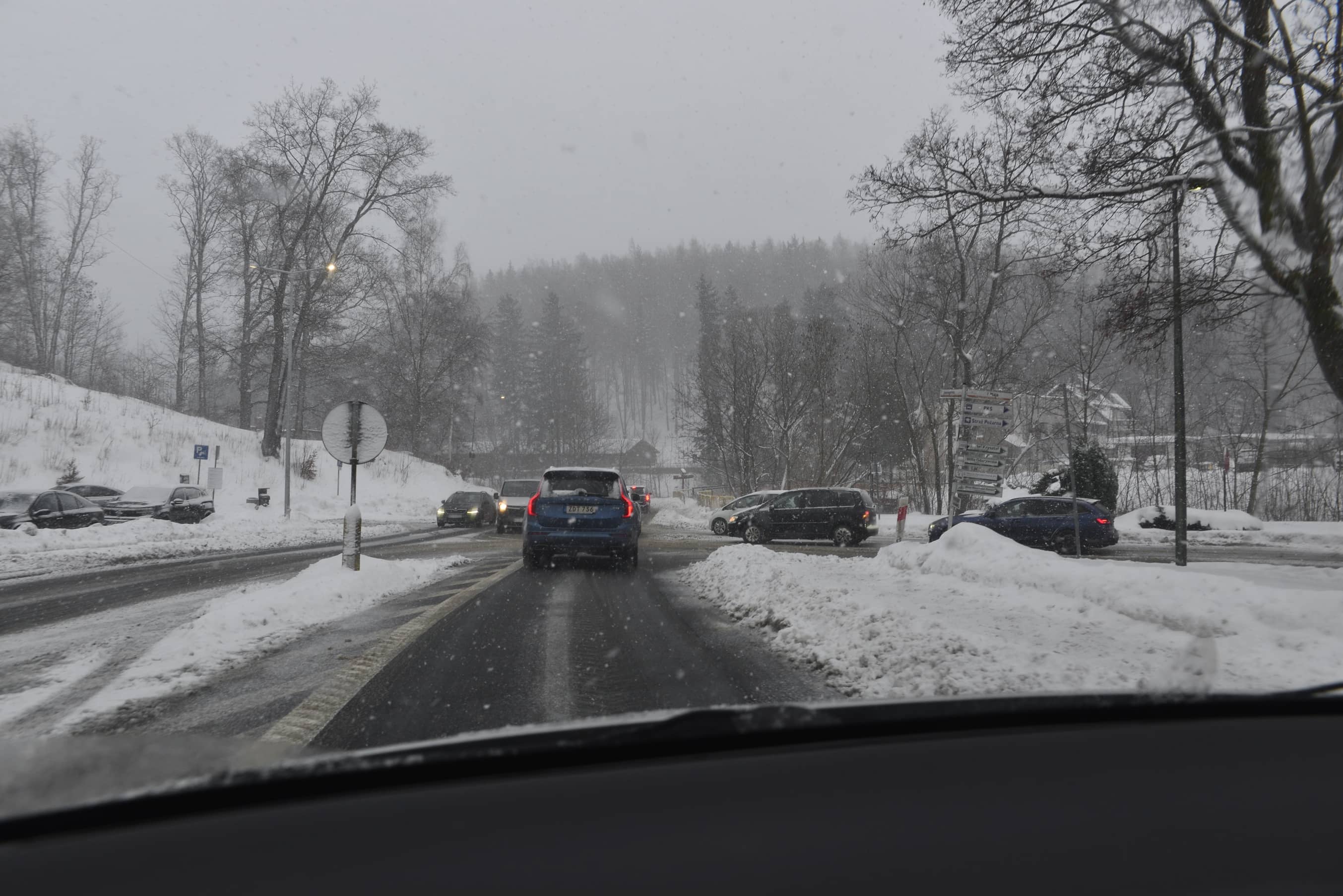 Karpacz i Szklarska Poręba toną w śniegu