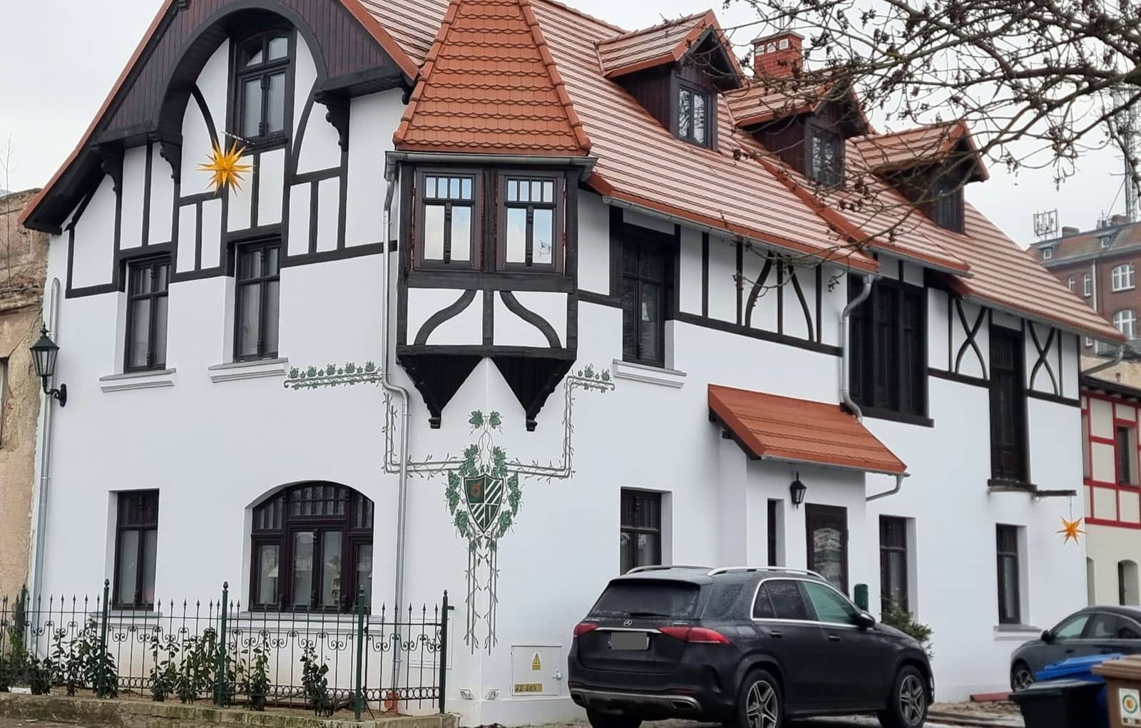Od ruin do zachwytu – budynek, który odzyskał duszę