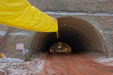 Tunel, który przybliża Pragę
