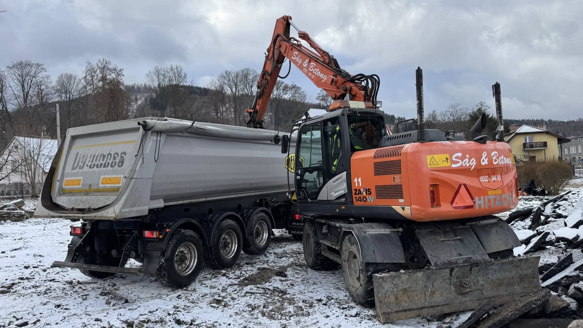 Nowe boisko w Piechowicach w budowie