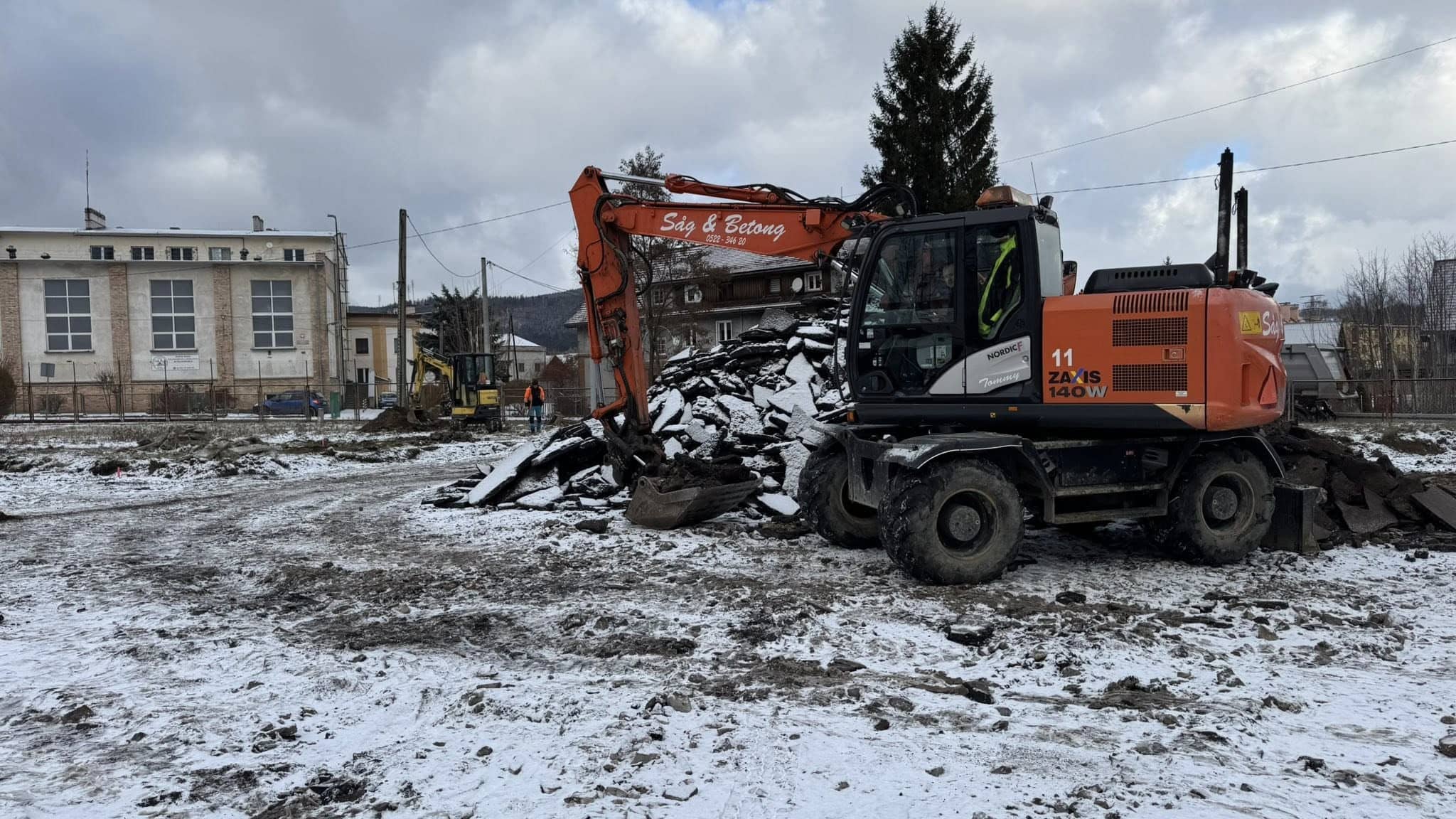 Nowe boisko w Piechowicach w budowie