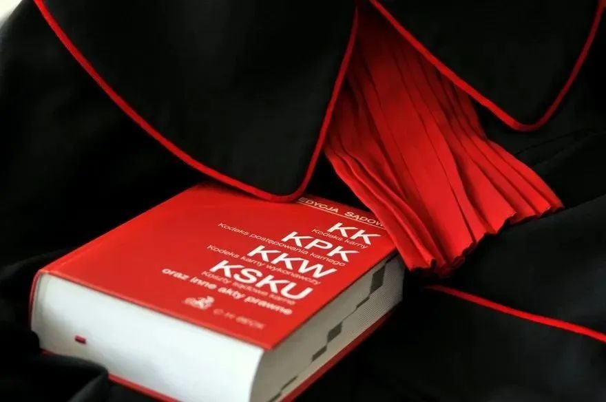 Oszukał księdza na ponad 380 tysięcy złotych