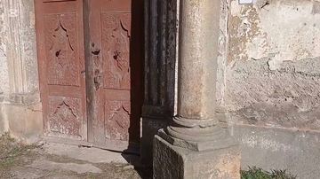 Komarno – nietypowy kościół w sercu wioski