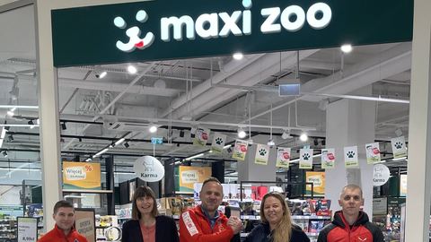 Kupujący w sklepach Maxi Zoo zostawili aż 230 tys. zł dla bohaterskich psów i kotów