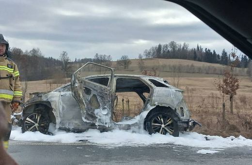 Dramatyczne chwile, Peugeot spłonął doszczętnie