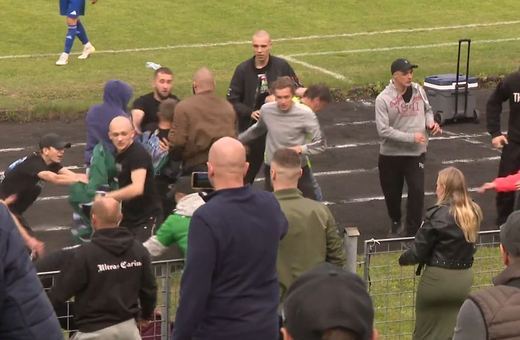 Potępiają przejawy agresji, ale winią też organizatorów...