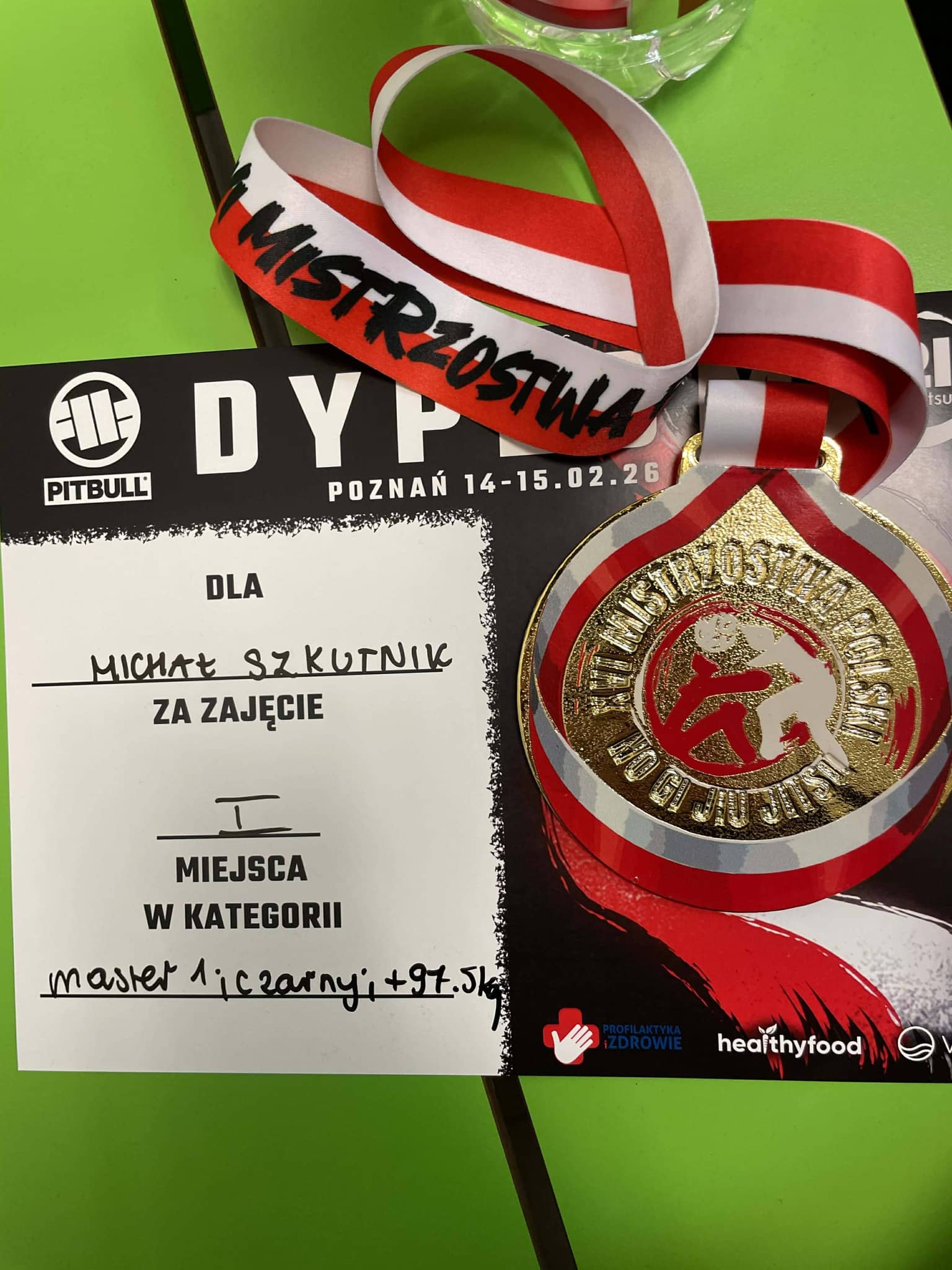 Posypały się mocne ciosy i... medale