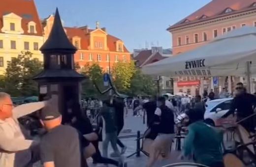 Kibice już zaczęli rozróby