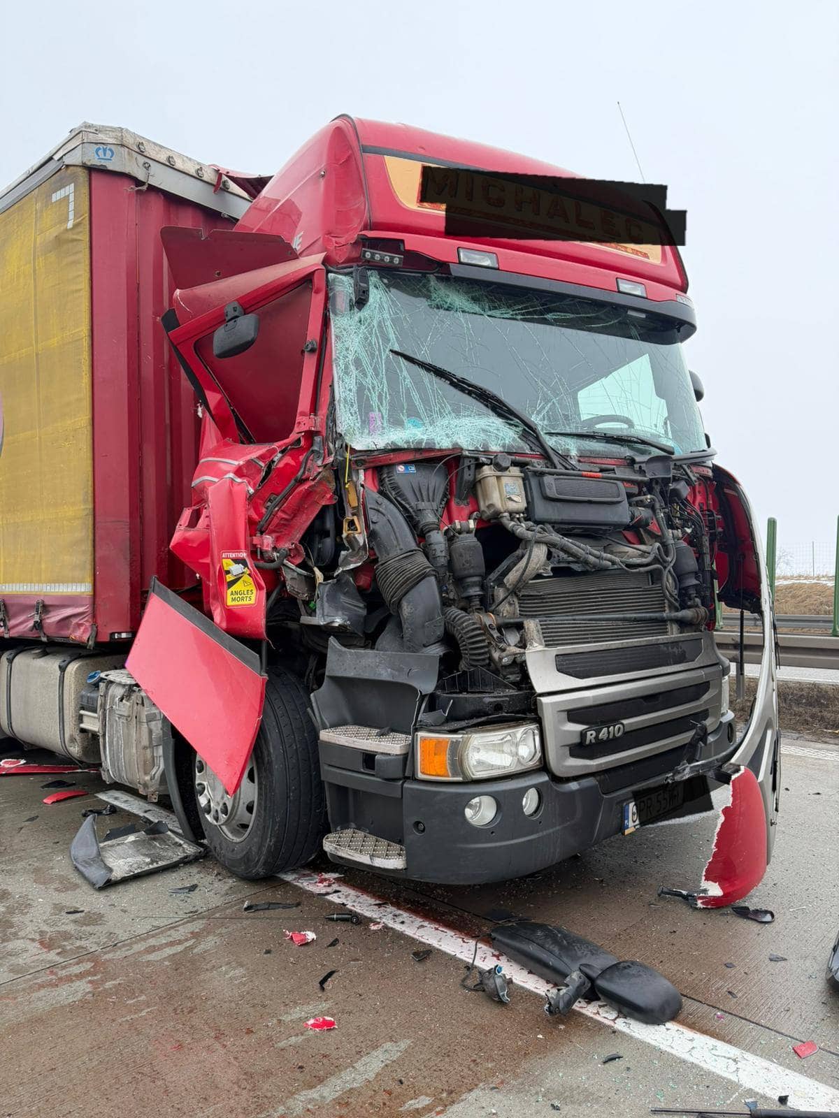 Karambol na drodze, autostrada A4 stoi