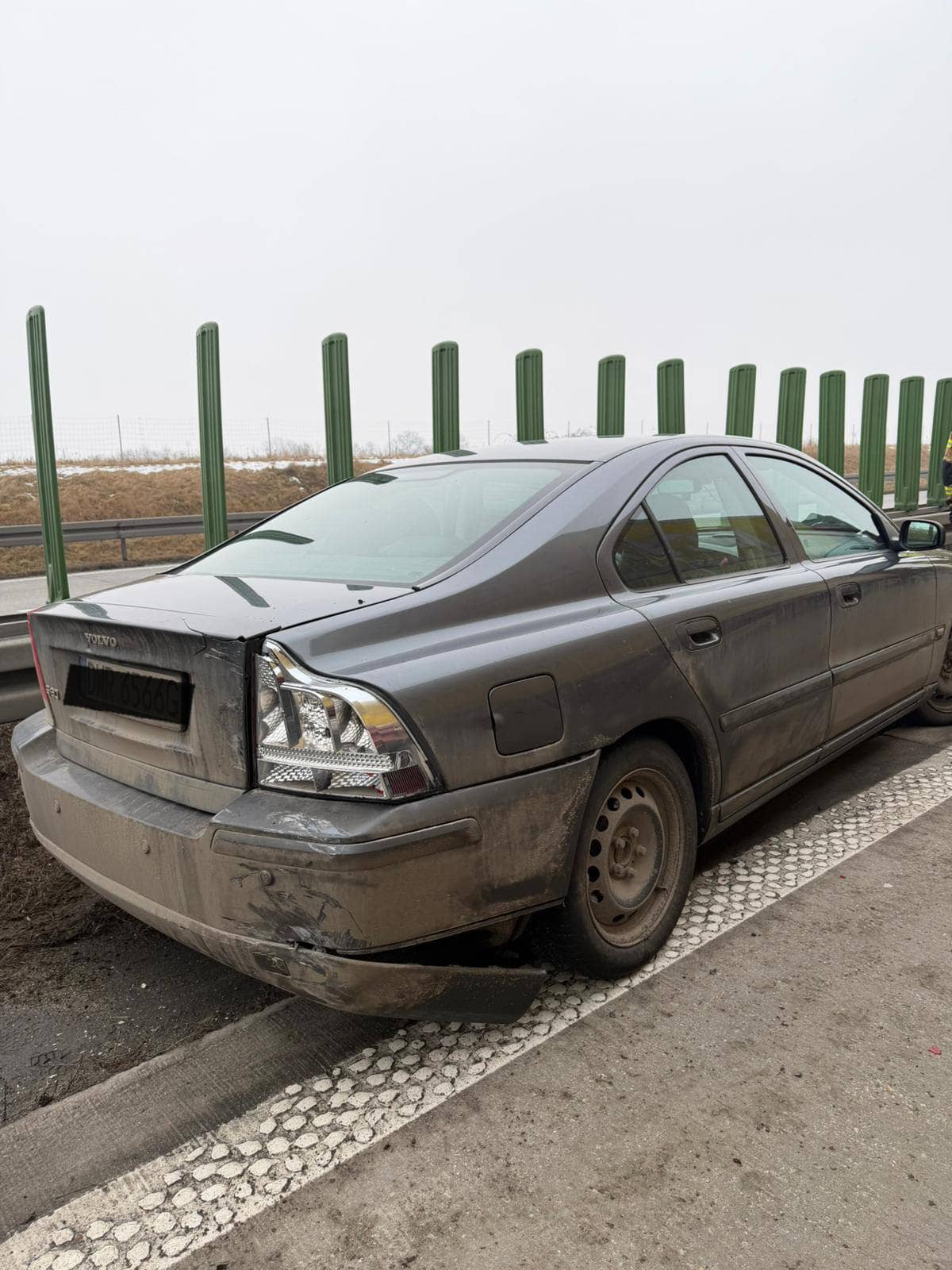 Karambol na drodze, autostrada A4 stoi