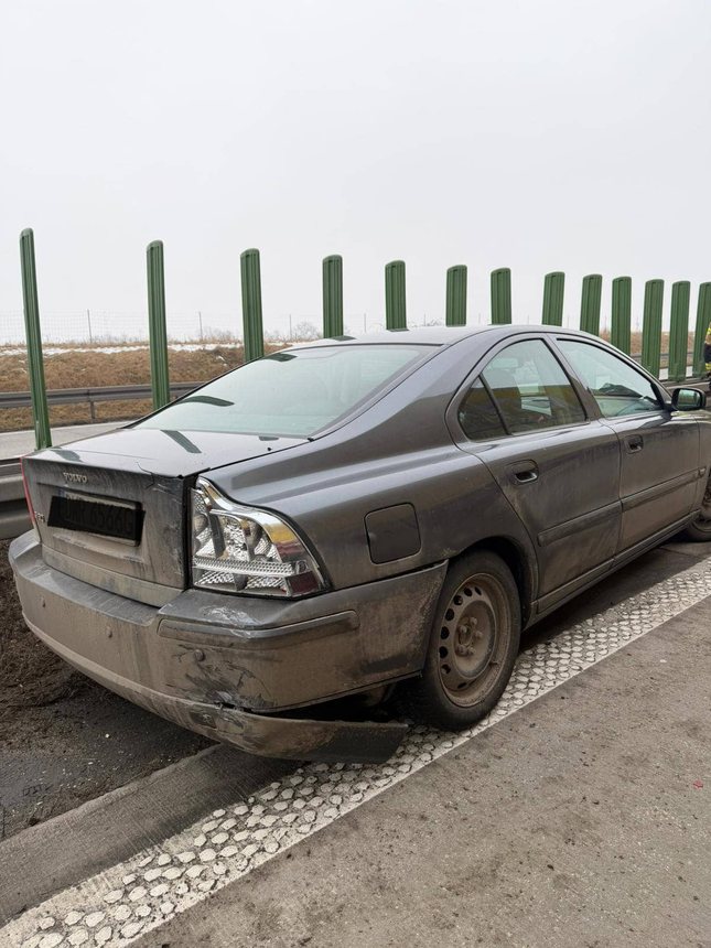 Karambol na drodze, autostrada A4 stoi