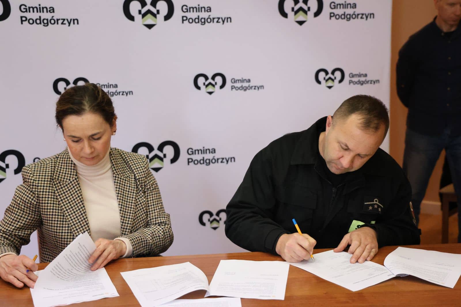 Podgórzyn wzmacnia strażaków
