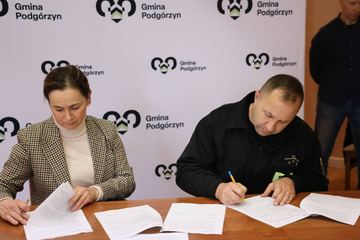 Podgórzyn wzmacnia strażaków