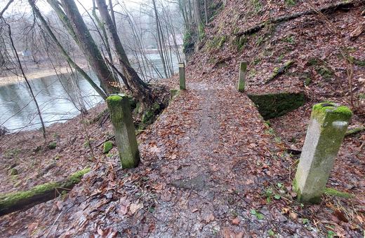Swastyka szachownicą. Symbol trudnej przeszłości w Pilchowicach