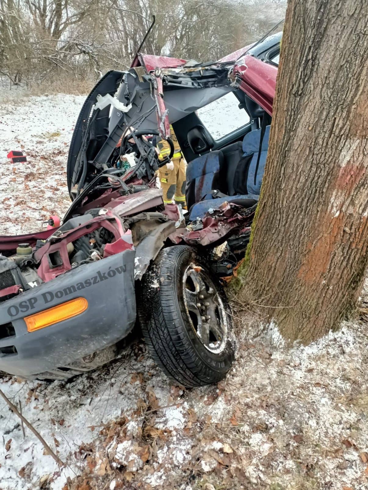 Auto zmiażdżone, nie żyje kierowca!