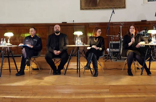 Debata o bezpieczeństwie dzieci i młodzieży