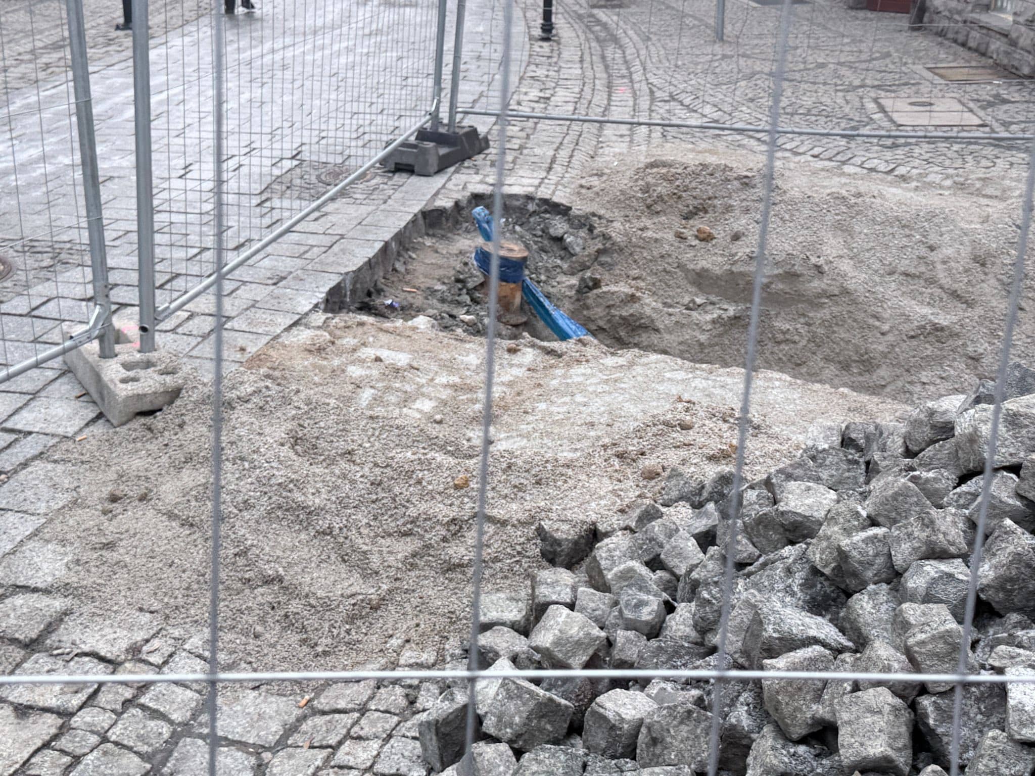 Więcej kostki, mniej asfaltu