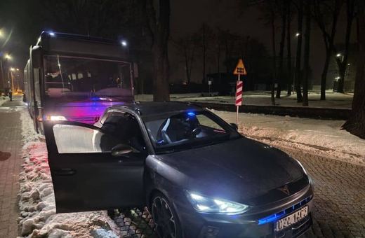 Zapragnął wrócić do domu autobusem więc go po prostu ukradł