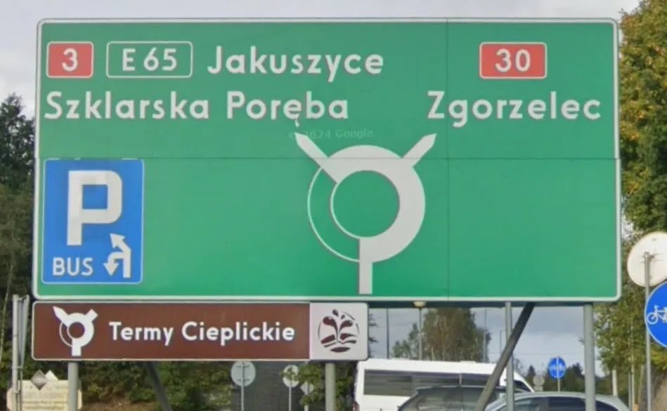 Droga jak ser szwajcarski do remontu