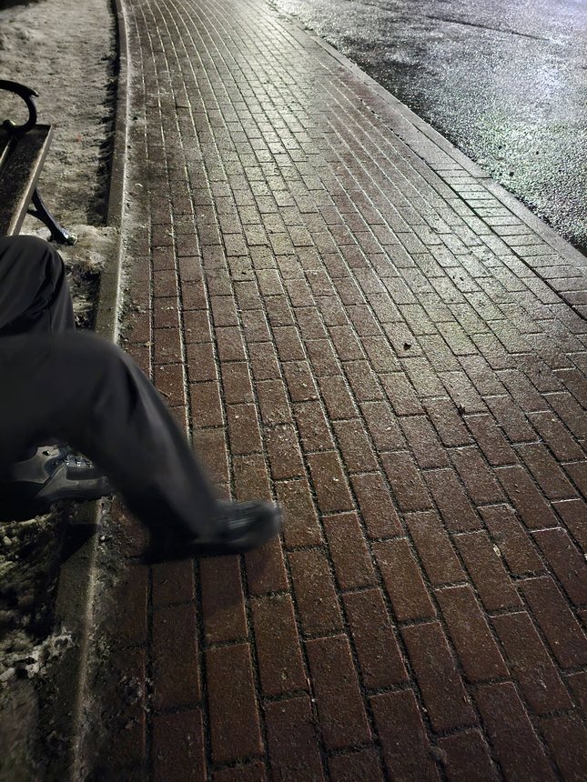 Turystyczny skandal w Karpaczu – ludzie przewracają się na chodnikach