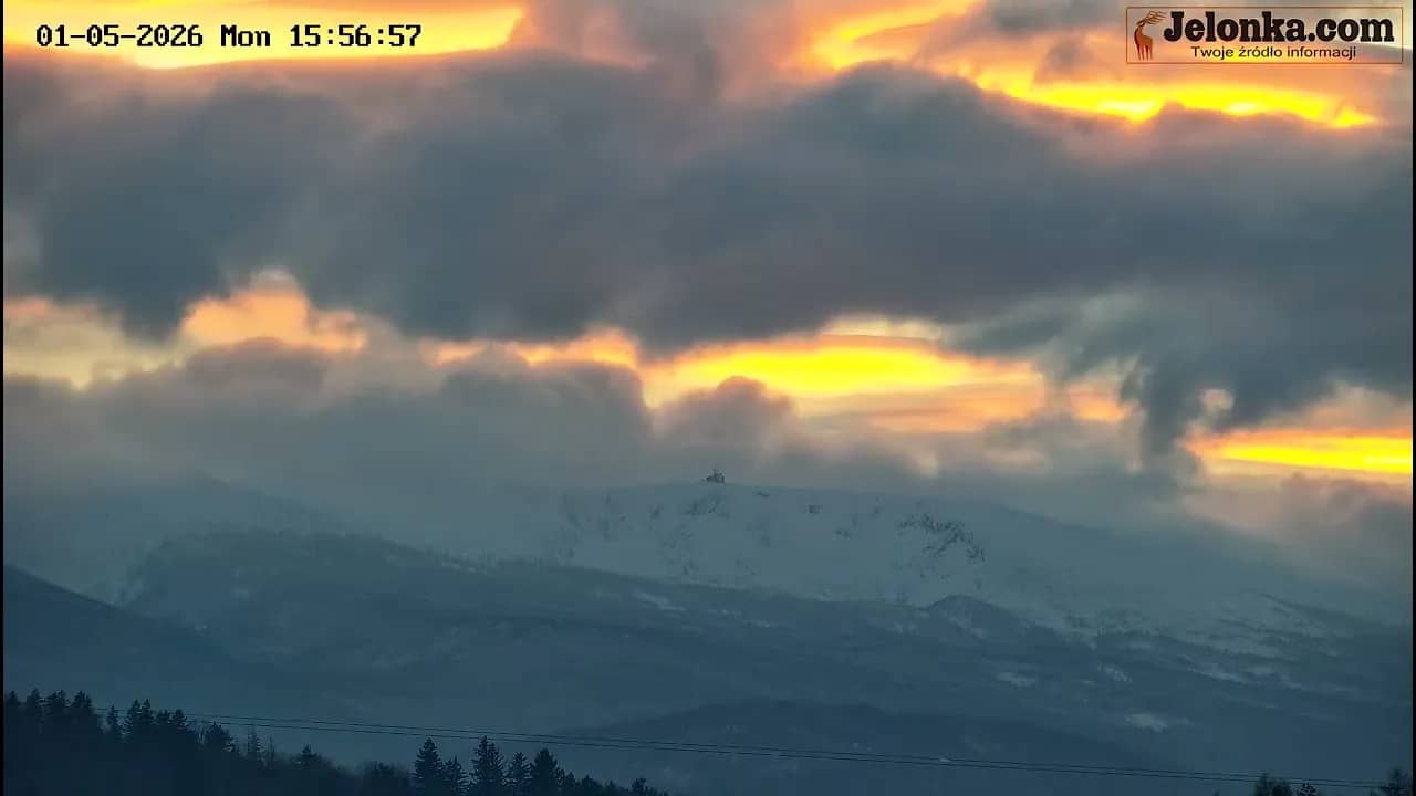 Śnieżne Kotły w zimowej scenerii