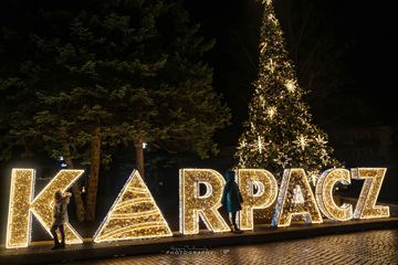 Efektowne iluminacje pod Śnieżką