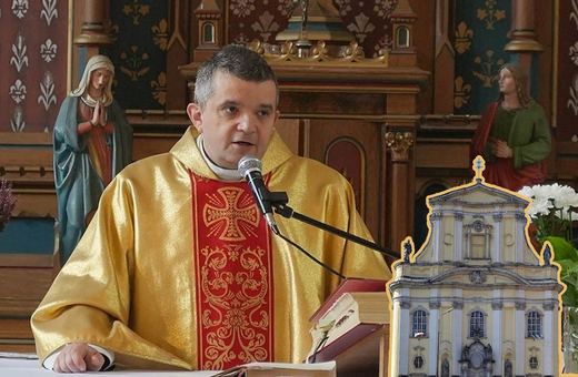 Szok dla parafian: zawiesili księdza