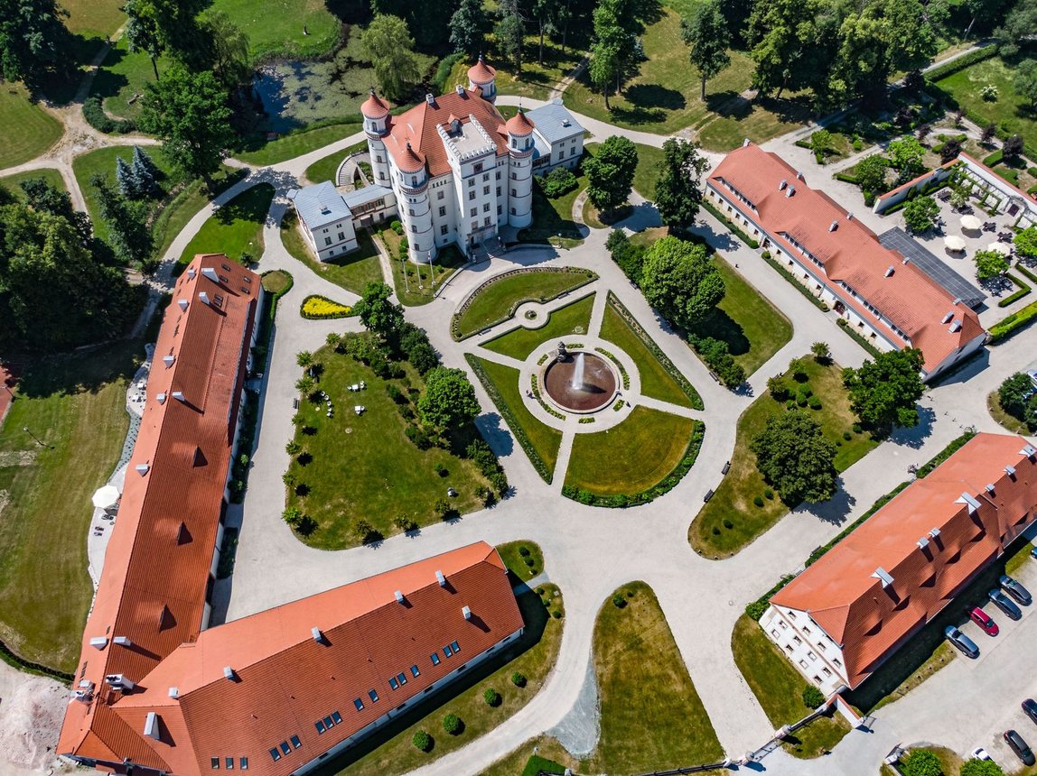 Pałac w Wojanowie – od gniazda rycerzy po nowoczesne SPA