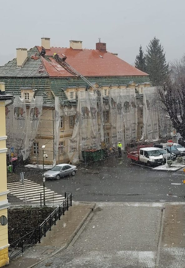 Trwa remont dachu "Jedynki"