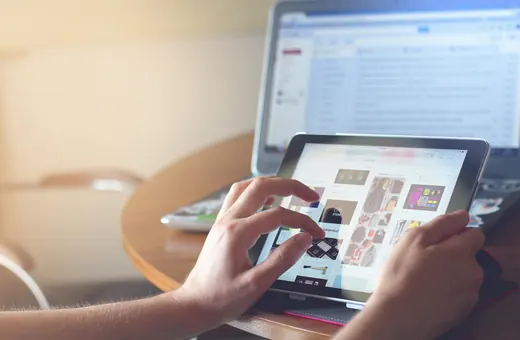 Internet światłowodowy – wszystko, co musisz wiedzieć, zanim wybierzesz