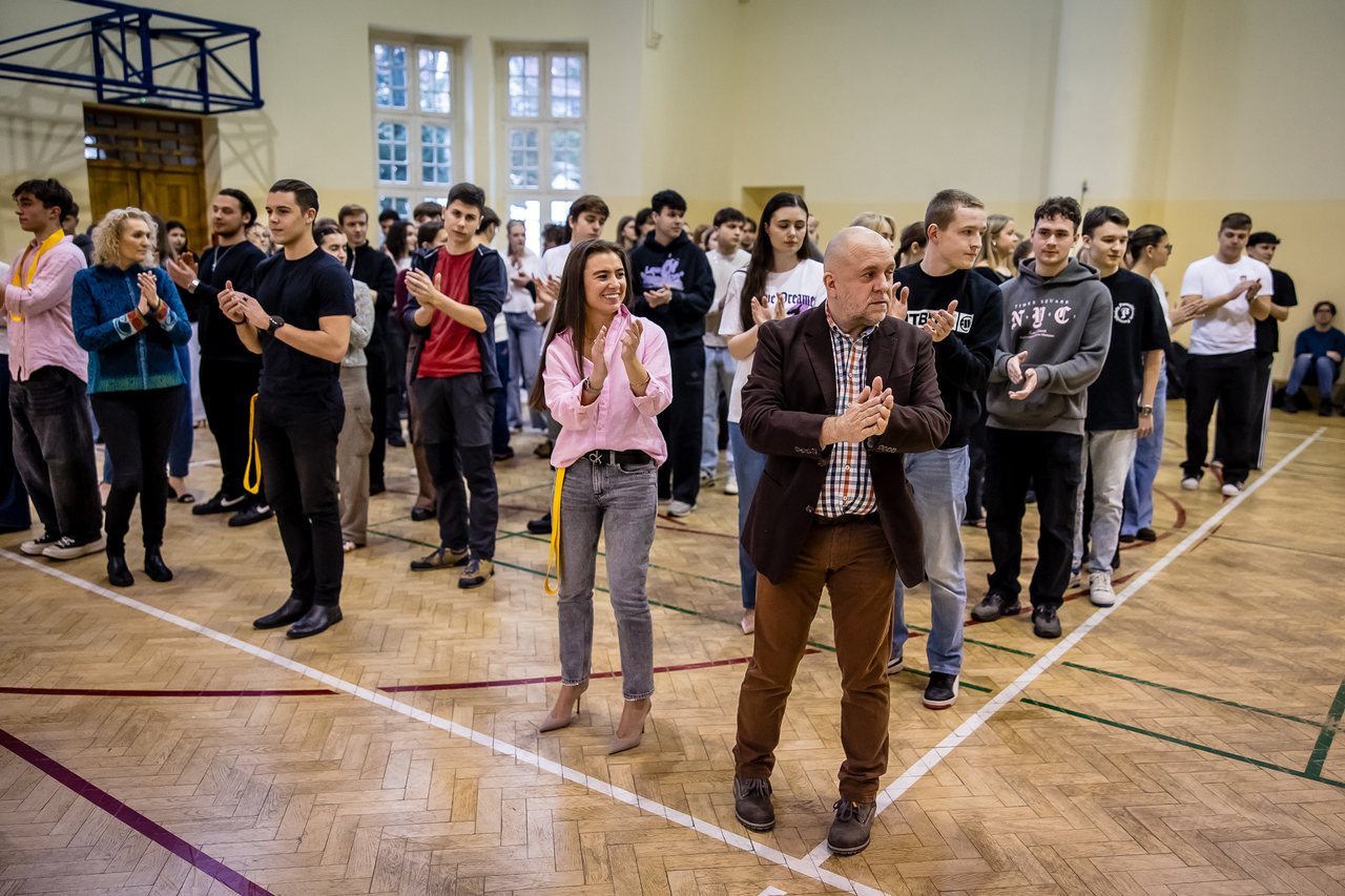 Przygotowania do studniówki trwają...