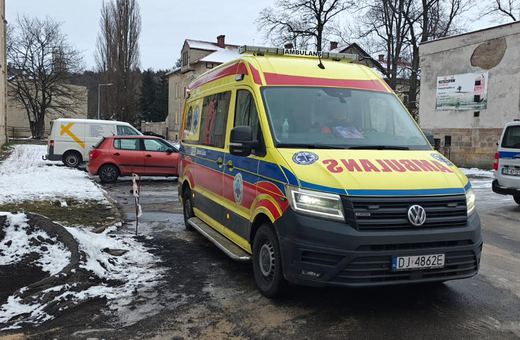 Pogotowie z nowymi karetkami