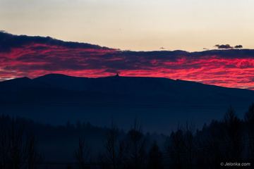 Magia zachodu słońca nad Karkonoszami