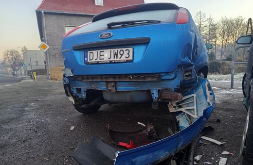 Kolizja w drodze po bułki